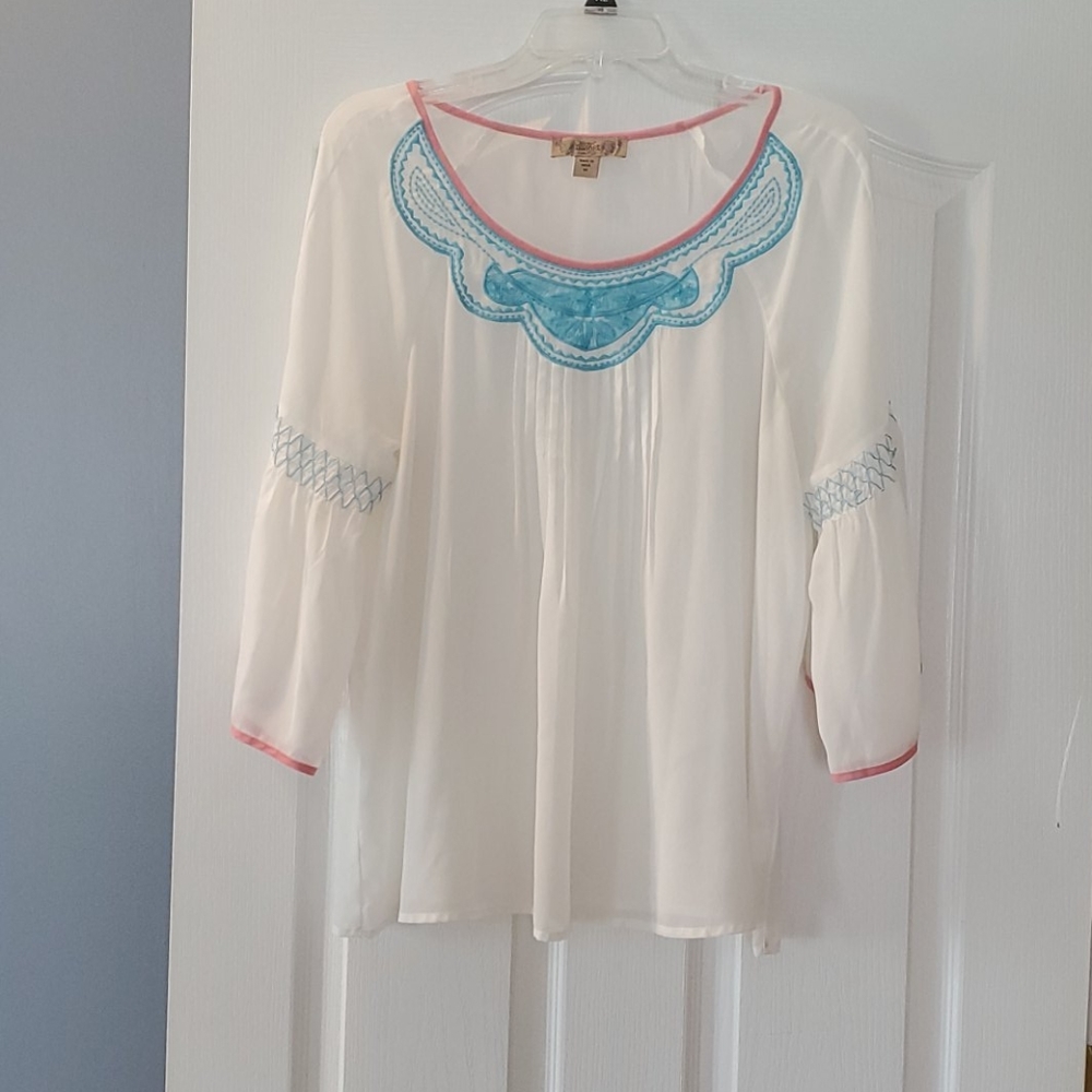 NINE WEST VERY SHEER SUMMER BLOUSE